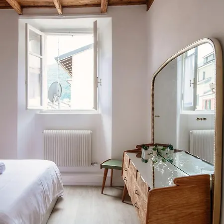 Silvia House - The House Of Travelers