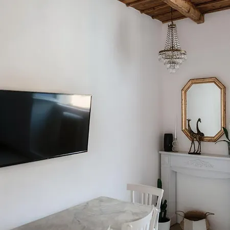 Silvia House - The House Of Travelers Apartament Como