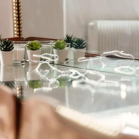 Silvia House - The House Of Travelers Como