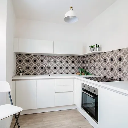 Silvia House - The House Of Travelers Como